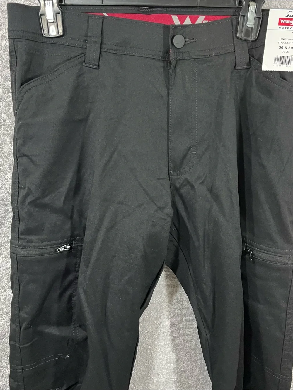 Wrangler All Terrain Cargo Pants Mens 30x30 Black Utility Zip Pockets NWT